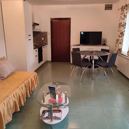 Apartments Bozic Grabovac  Exterior photo