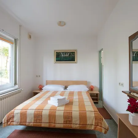 Apartments Bozic Grabovac  Exterior photo