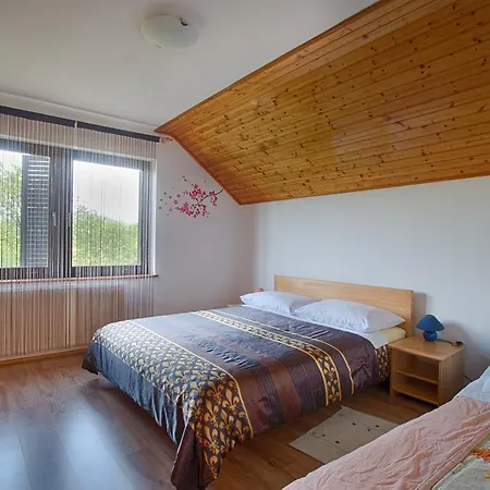 Apartments Bozic Grabovac  Exterior photo